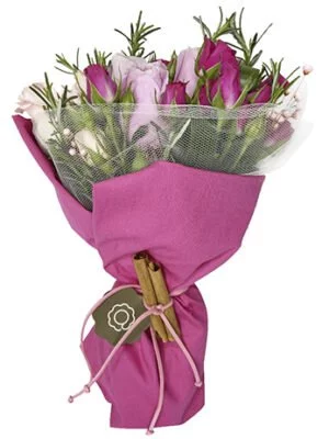 Frigga - Buquê de Mini Rosas e Rosas