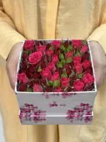 Love Me Tender - Box de Mini Rosas Vermelhas e Pink - Imagem 2
