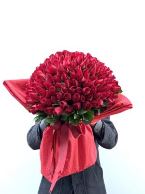 Buque de 200 Rosas vermelhas 1 scaled