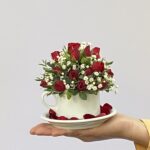 Rosália - Arranjo Miniatura de Mini Rosas Vermelhas