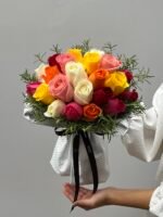 Brise - Buquê de 18 Rosas Coloridas