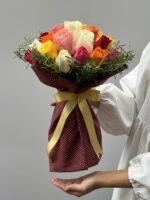Passione - Buquê com 18 Rosas Coloridas - Imagem 2