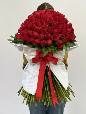 Roses - Buquê de Rosas 100 Vermelhas