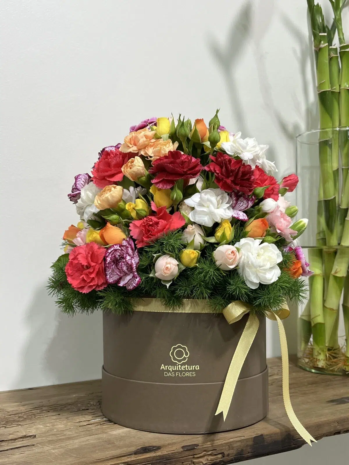 Átrio - Box de Cravinas e Mini Rosas - Imagem 1