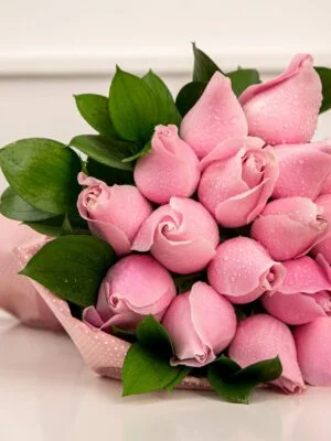 acores buque de 18 rosas cor de rosa arquitetura das flores porto alegre 1 scaled