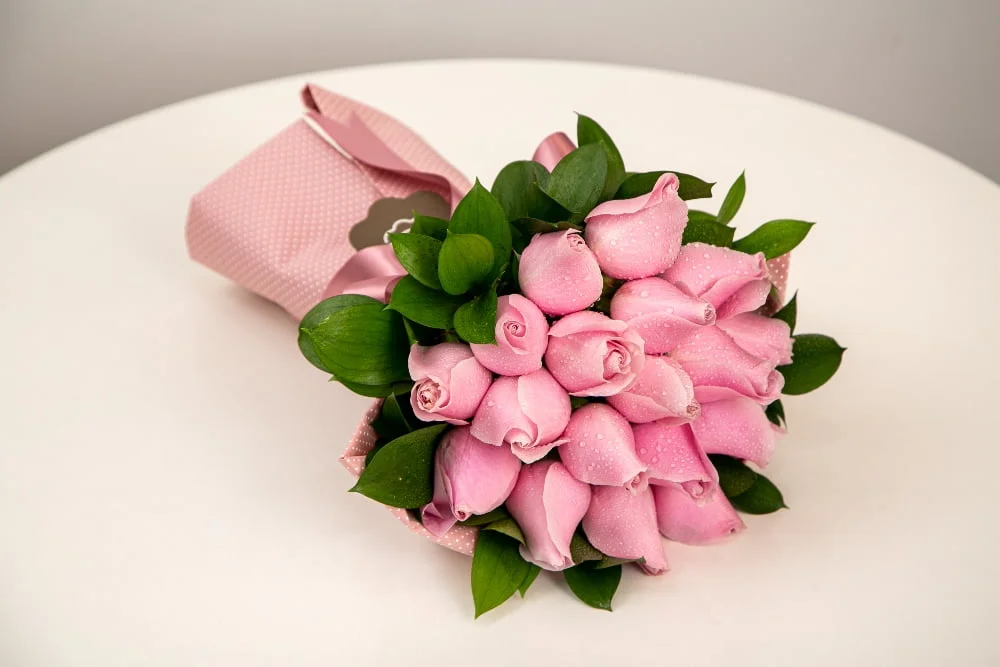 Arquitetura das Flores; Flores; Flores online Açores - Buquê de Rosas Cor-de-Rosa - Imagem 1