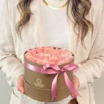 Amanhecer - Arranjo Box com Mini Rosas cor-de-rosa