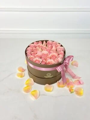 amanhecer arranjo box com mini rosas cor de rosa arquitetura das flores porto alegre 2