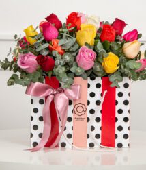 la vie en rose arranjo bag de 30 rosas coloridas arquitetura das flores porto alegre