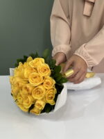 Leonessa - Buquê de 18 Rosas Amarelas