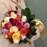 Musa – Buquê de 25 Rosas Coloridas