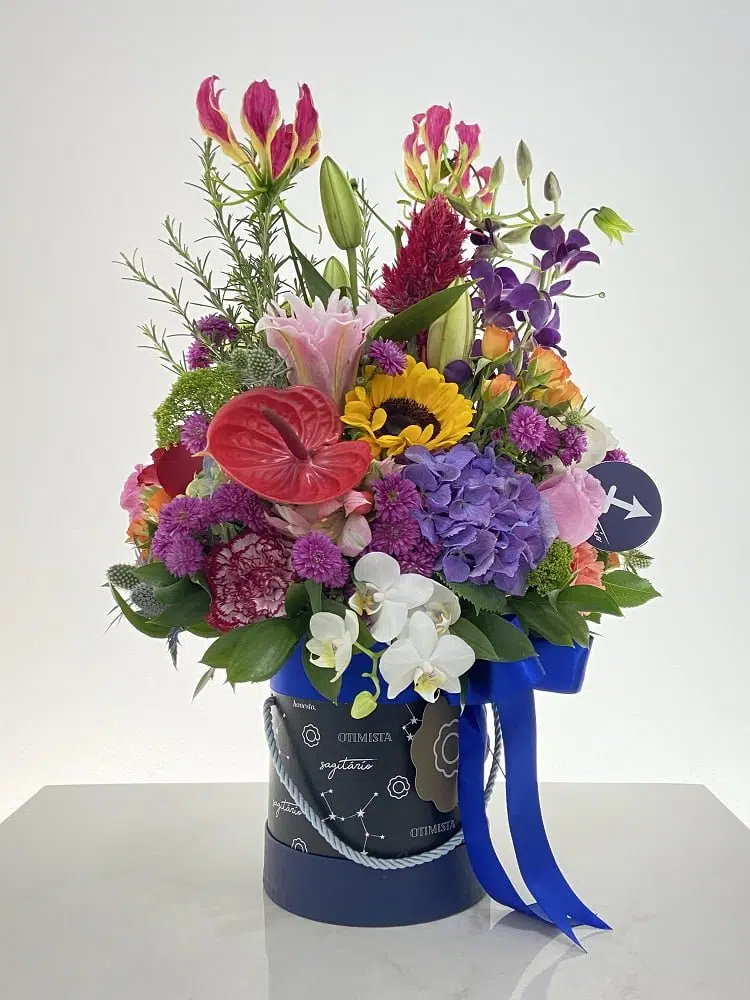 IMG_9378 Signos do Zodíaco - Arranjo Box Mix de Flores - Imagem 1