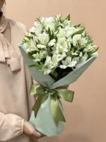 Sinfonia - Buquê de Astromelias brancas