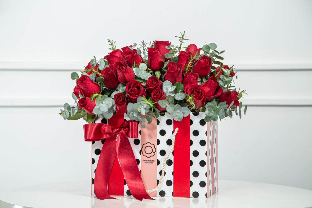 vive lamour arranjo bag rosas vermelhas arquitetura das flores porto alegre scaled