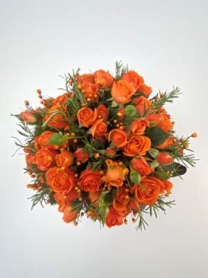 lilaceas box com mini rosas cor de laranja arquitetura das flores porto alegre 2 rotated