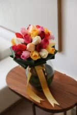 Lit Bateau - Buquê de 30 Rosas coloridas - Imagem 2
