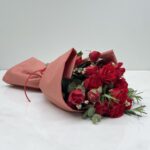 Edith Piaf - Mini Buquê de Mini Rosas Vermelhas