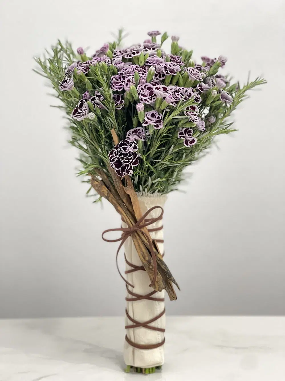 IMG-9289 Rodin - Buquê de Cravinas Mescladas - Imagem 1