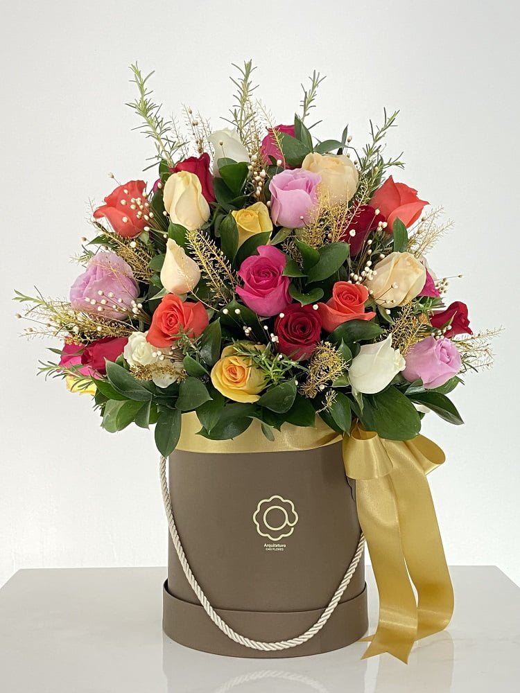 art deco box flower com 50 rosas coloridas arquitetura das flores porto alegre
