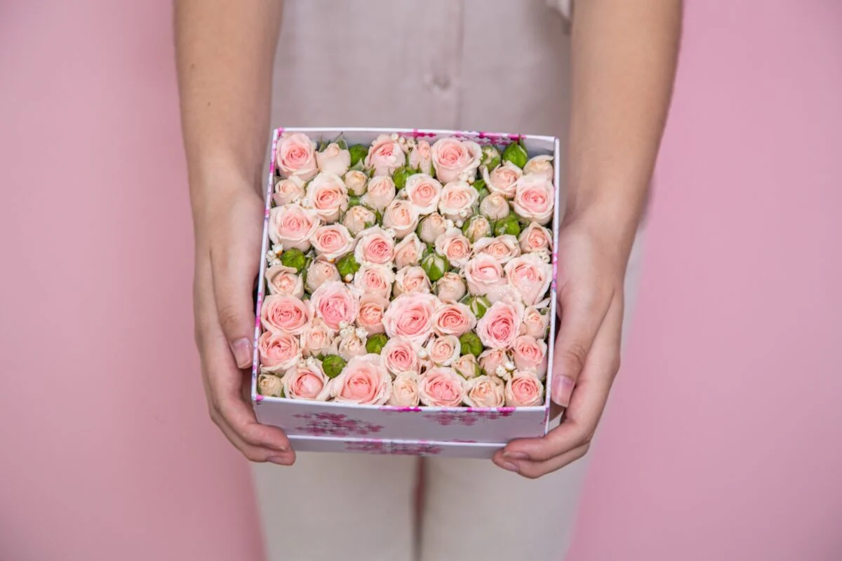 Emotion In Motion - Box de Mini Rosas Porcelana - Imagem 1
