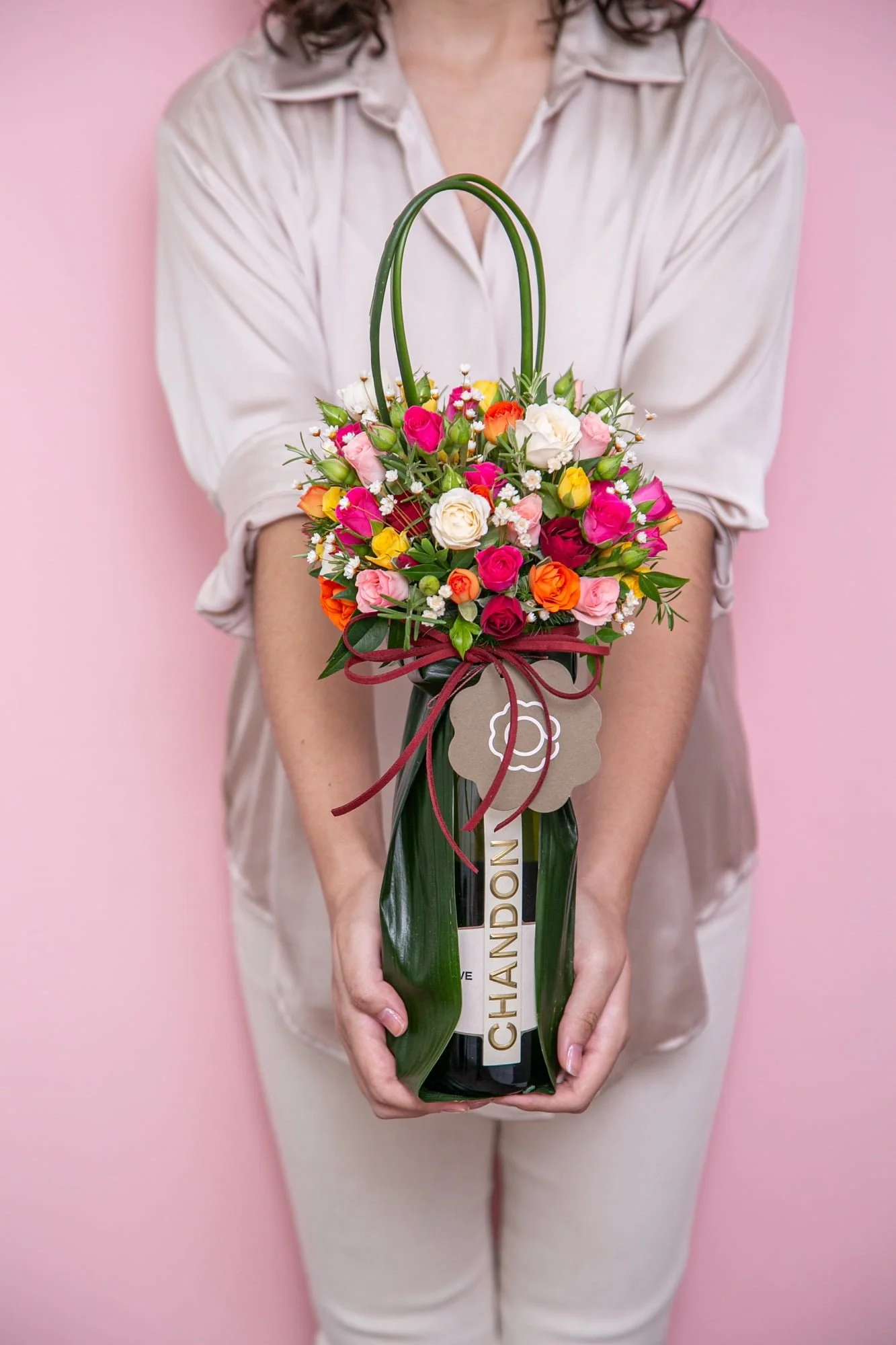 366_arquitetura das flores - 11-01-2024 Charmat - Arranjo de Mini Rosas e Espumante - Imagem 1