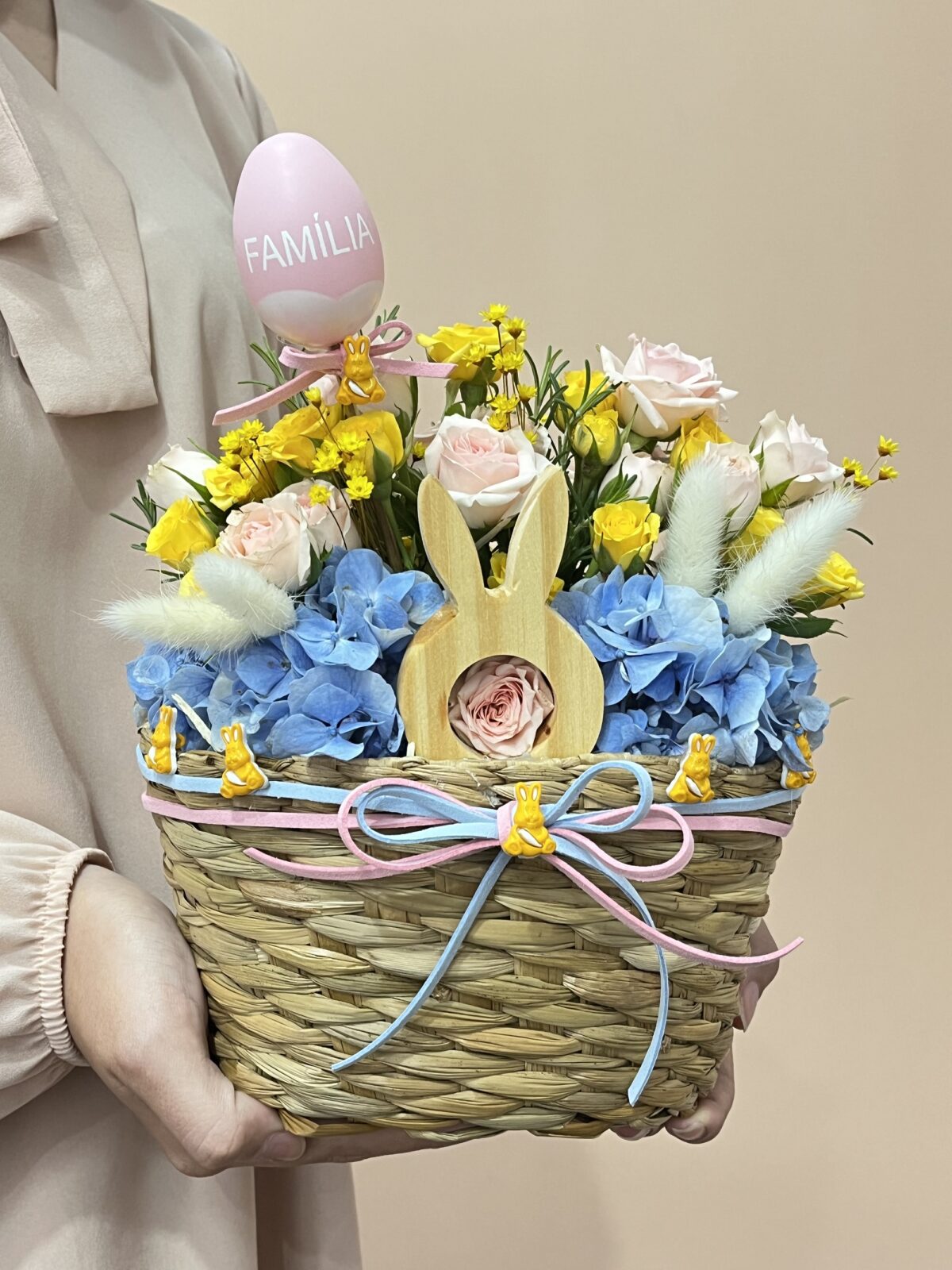 Blue Easter - Imagem 1