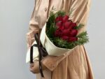 Marilym - Buquê com 07 Rosas Vermelhas - Imagem 2