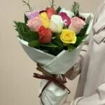 Liz Taylor - Buquê de 12 Rosas coloridas