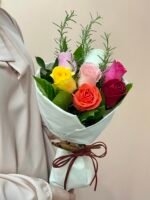 Bloom - Buquê de Rosas Coloridas
