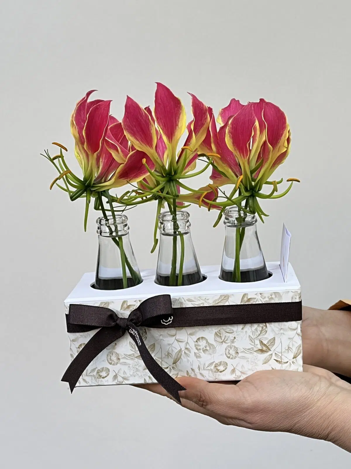 Flores online Arquitetura das flores Floricultura Online Floricultura Flores Delivery scaled