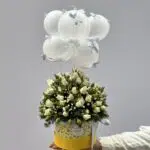 Little Boy - Box de Flores de Mini Rosas e Balão