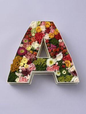 Alphabet Flower - Letra com Mix de Flores