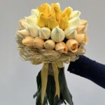 Trio di Petali - Buquê de Rosas e rafia