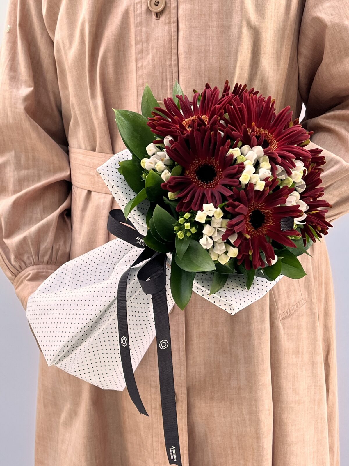 Reine - Buquê de Gerberas e Bouvardias - Imagem 1