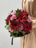 Rubro - Buquê de Gérberas e Lisianthus