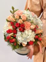 Blue Petit - Box de Hortências, Cravinas e Mini Rosas. - Imagem 2
