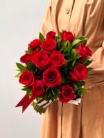 Glory of Love - Buquê de 12 Rosas Vermelhas Colombianas - Imagem 2