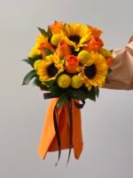 Cancún - Buquê de Girassóis, Craspédias e Rosas Laranjas