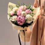 Suspiro Floral - Buquê de Peônias