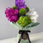 Vibrance - Buque de Orquídeas Vanda e Hortênsias