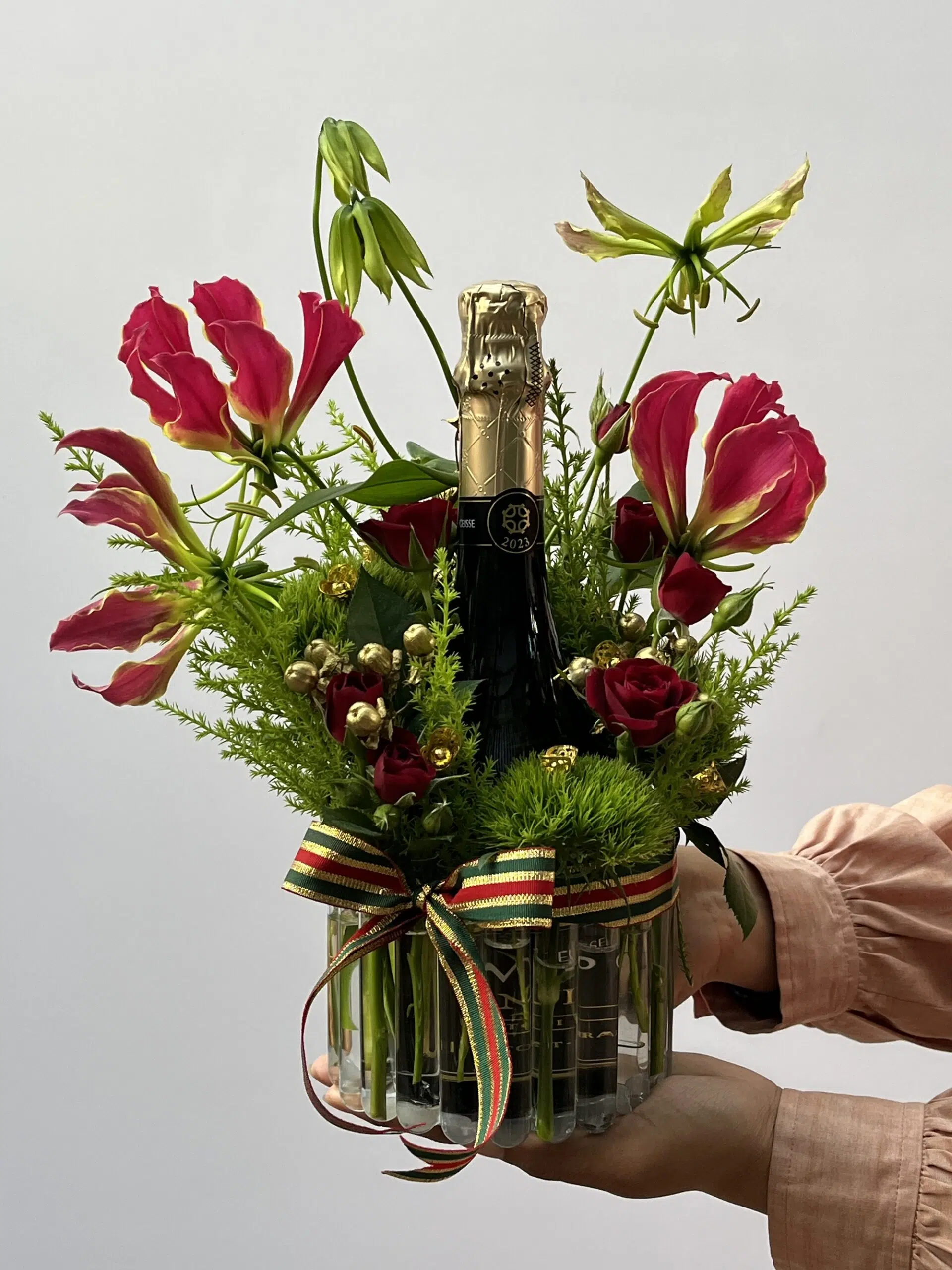 IMG_7717 (1) Noel Prestige - Arranjo de Espumante e Gloriosas - Imagem 1