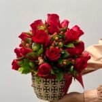 Burning Love - Arranjo de Rosas e Pimentas