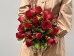 Burning Love - Arranjo de Rosas e Pimentas - Imagem 2