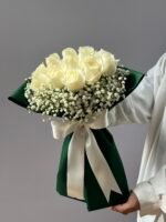 Élégance Blanc - Buquê de Rosas Brancas