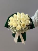 Élégance Blanc - Buquê de Rosas Brancas - Imagem 2