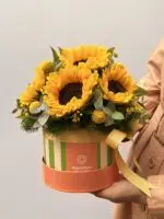 Golden Sun - Arranjo de Girassóis