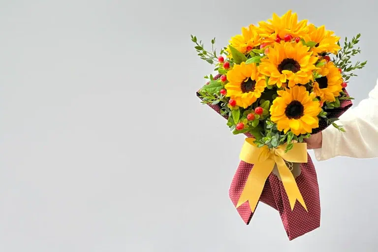 Flores que amam o verão: arranjos vibrantes para presentear