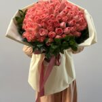 Blush Majesty - Buquê de 100 Rosas Salmão