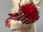 Polka Dots - Buquê de Rosas Vermelhas - Imagem 2