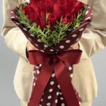Polka Dots - Buquê de Rosas Vermelhas